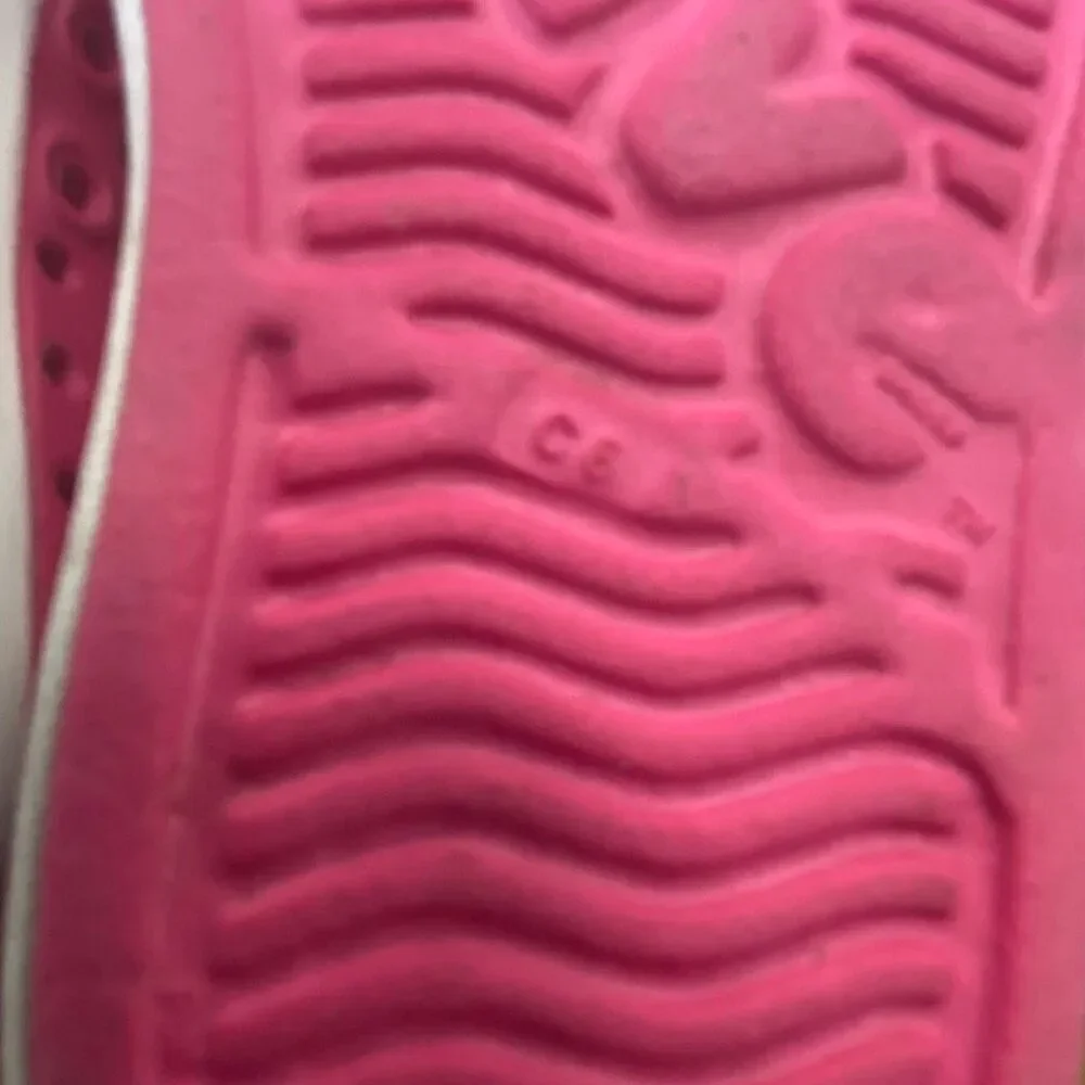 Native Jefferson shoes, size C6 toddler 6